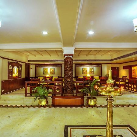 Krishna Inn Ґуруваюр Екстер'єр фото