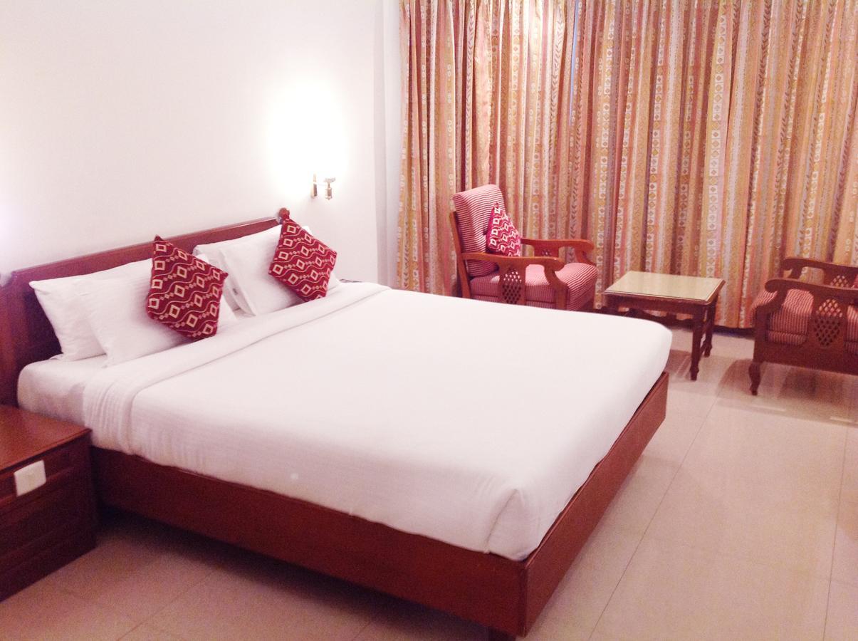Krishna Inn Ґуруваюр Екстер'єр фото
